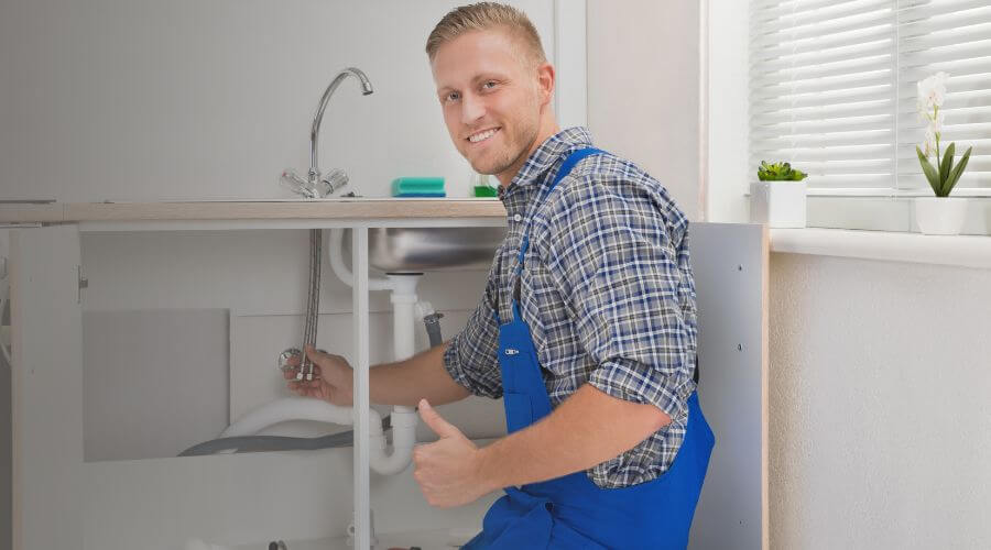 Professional water heater repair in Hye, TX